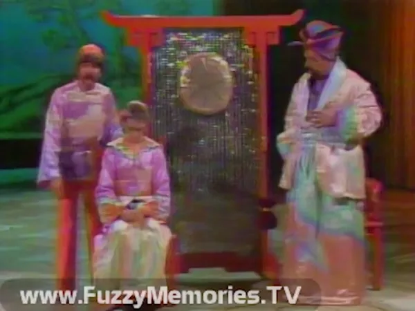 Still from “Chinese legend illusion” — Doug Henning’s World of Magic IV